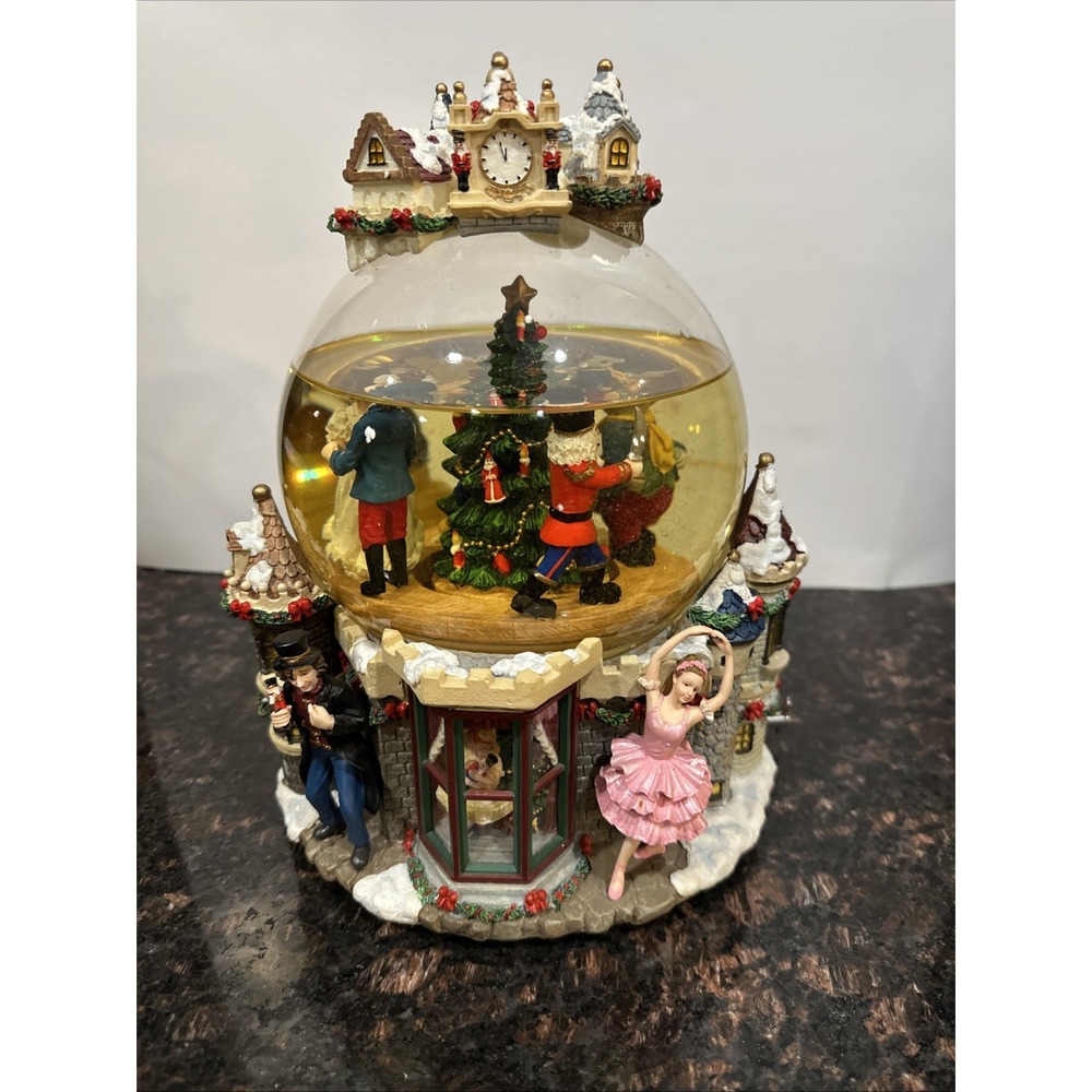 Kirkland Musical Nutcracker Lighted Snow Globe Waterglobe Vintage 90s LED